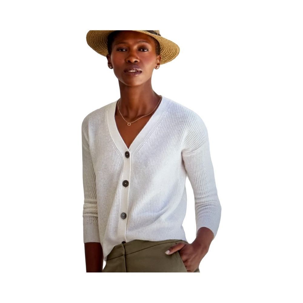 PURE COLLECTION RIBBED V-NECK CARDIGAN. SOFT WHITE